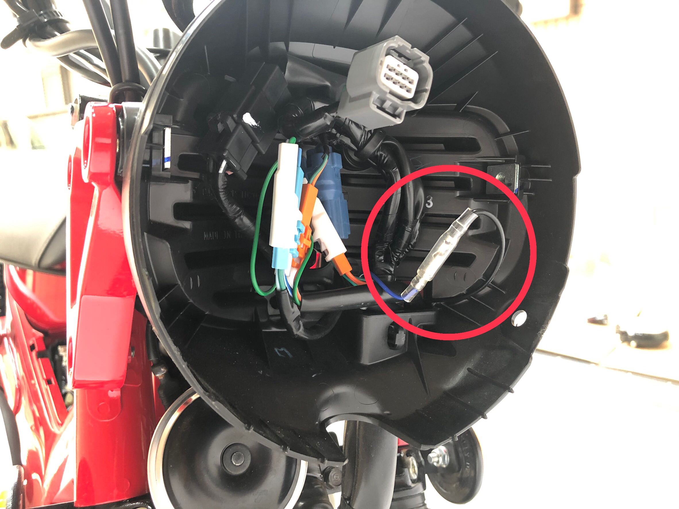 DIY 赤色インジケーターの流用 - オプミッド MOTORCYCLE ACCESSORIES